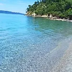 Nyaraló Freedom - Koutsoubri Evia *